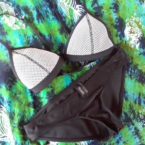 Triangl Neoprene  Bikini  Black/White Mesh  Medium
